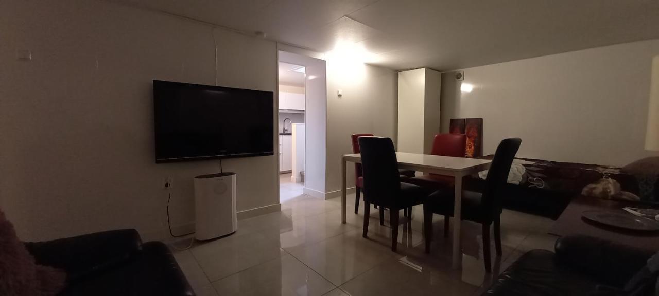Appartamento 74 Pijnboomstraat L'Aia Esterno foto