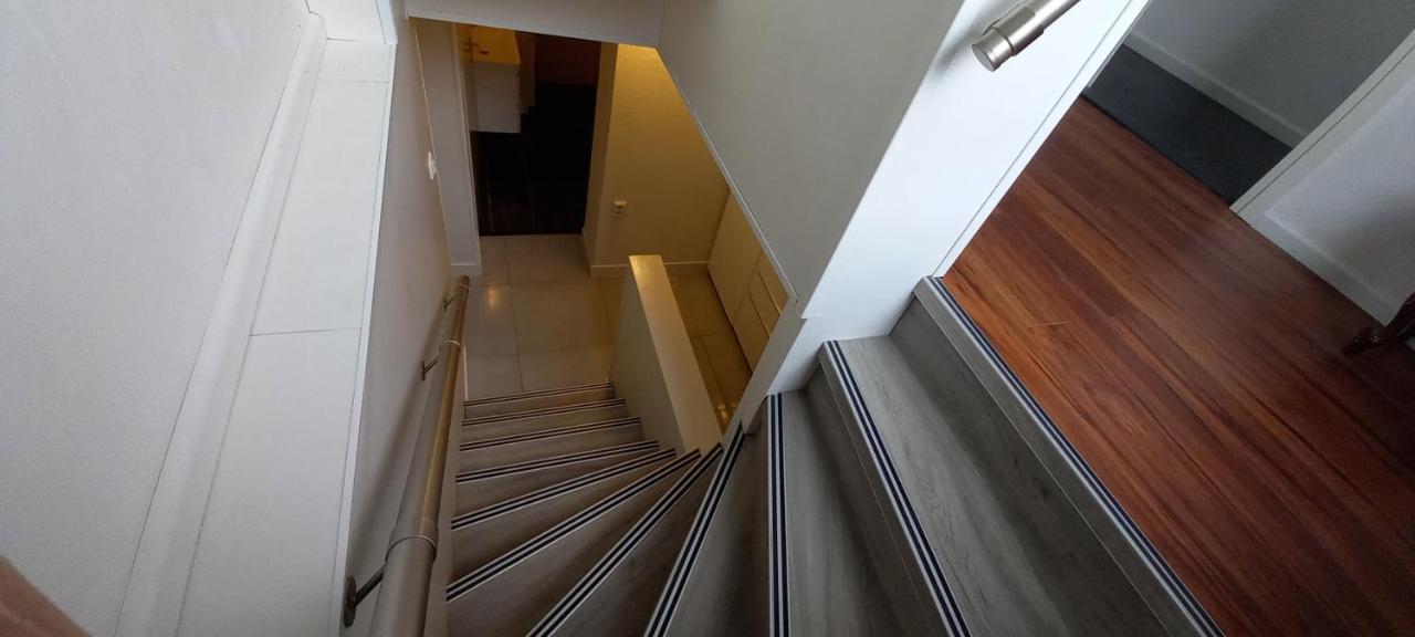 Appartamento 74 Pijnboomstraat L'Aia Esterno foto